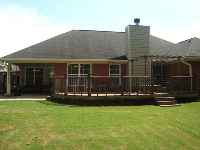 Building Photo - Available September 1st to rent