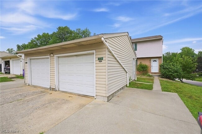 Building Photo - 1326 Aarons Way