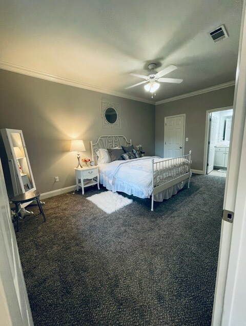 Building Photo - 900 Dean Lee Dr