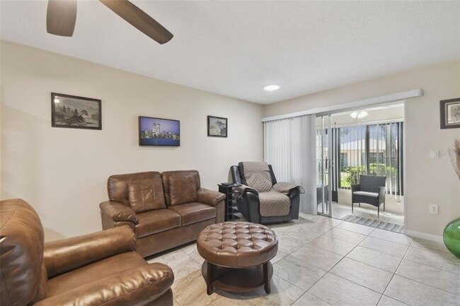 Building Photo - 8130 Braddock Cir
