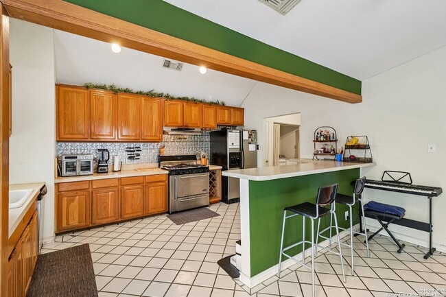 Building Photo - 2709 W Craig Pl