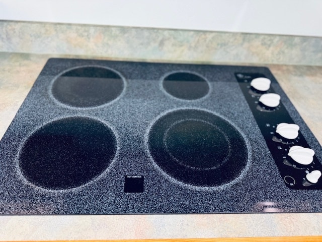 Building Photo - 50 Grove End Rd