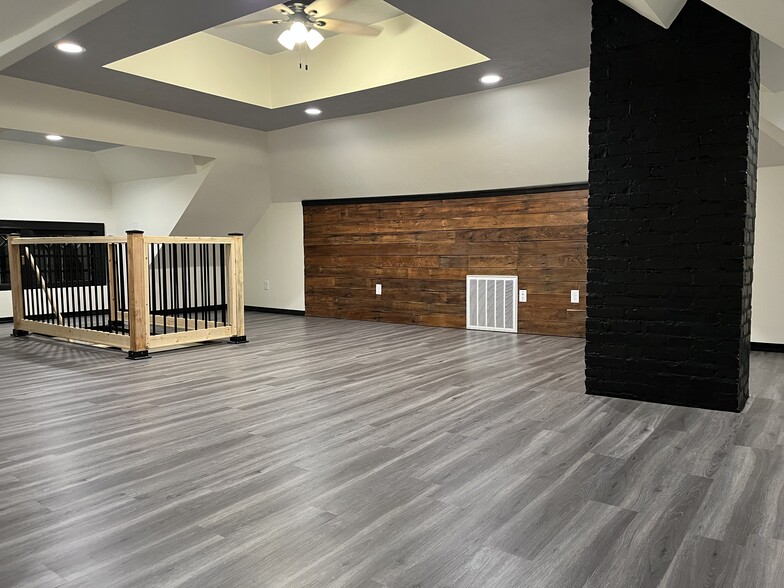 Living room - 426 1st St SW