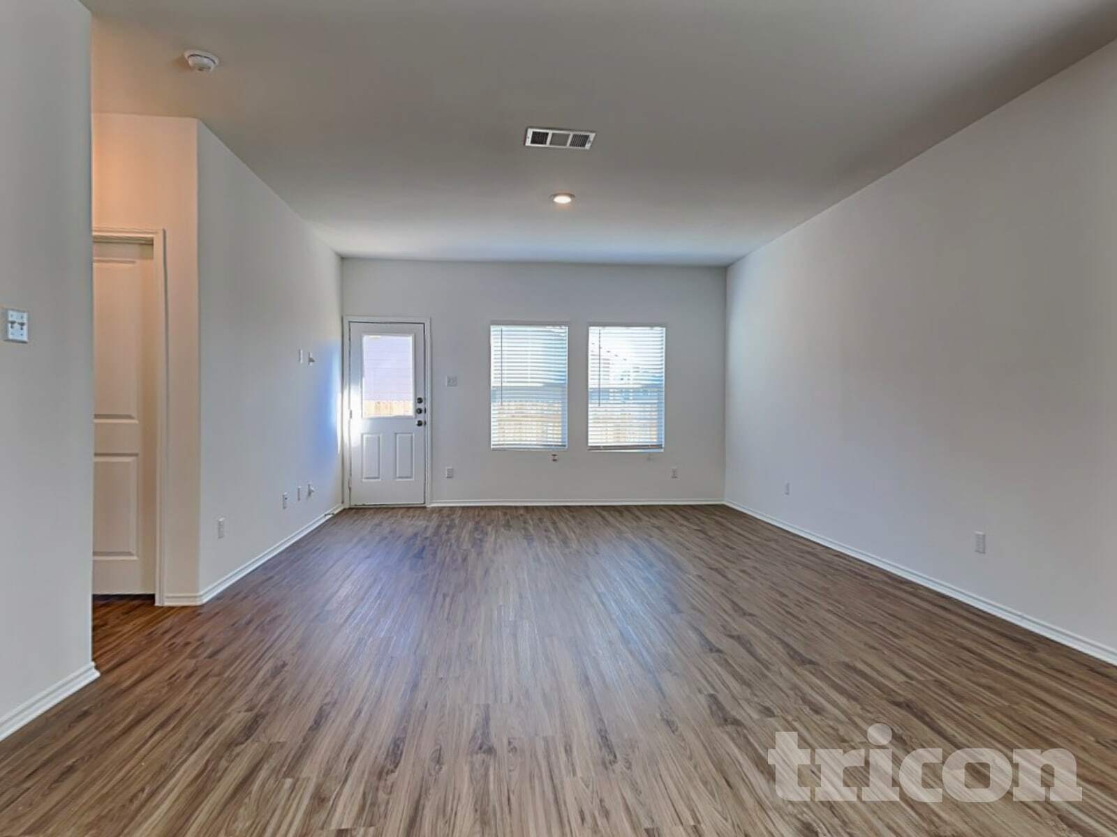 Building Photo - 108 Mica Trl