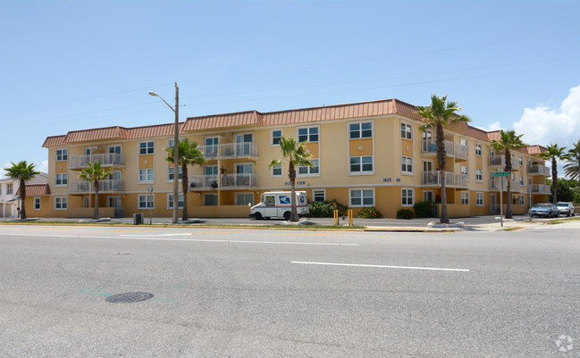 Building Photo - Ocean View Apartments