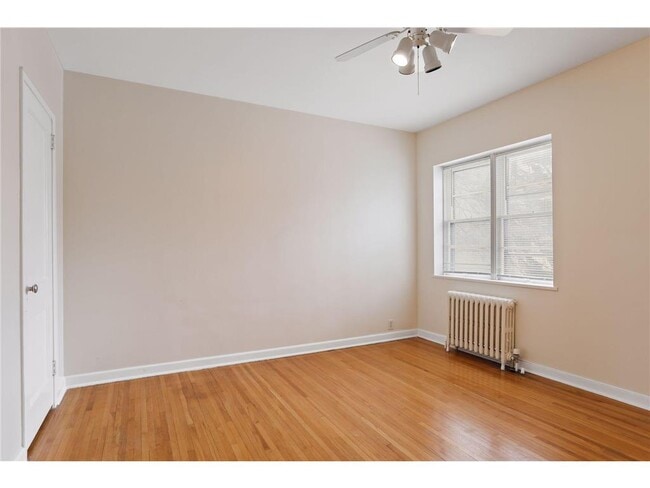 Building Photo - 3136 W Bde Maka Ska Blvd