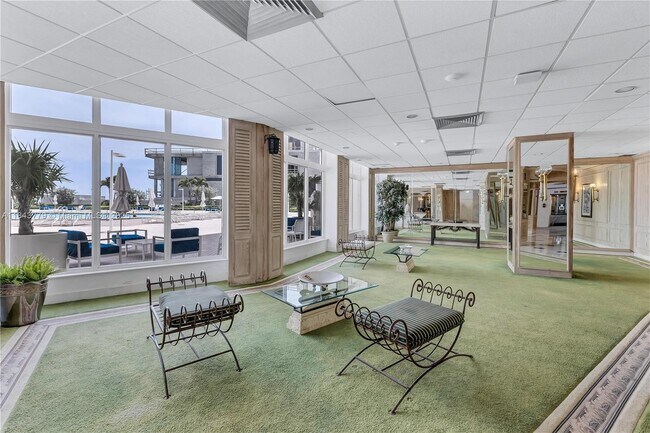 Building Photo - 3180 S Ocean Dr
