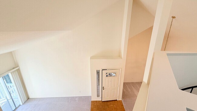 Building Photo - Charming 2BD/2BA + Loft, Upper Unit Condo in Alamo- Available NOW!