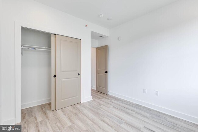 Building Photo - 2339 N 16th St