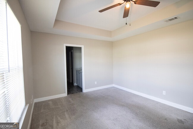 Building Photo - 7051 White Pine Ave