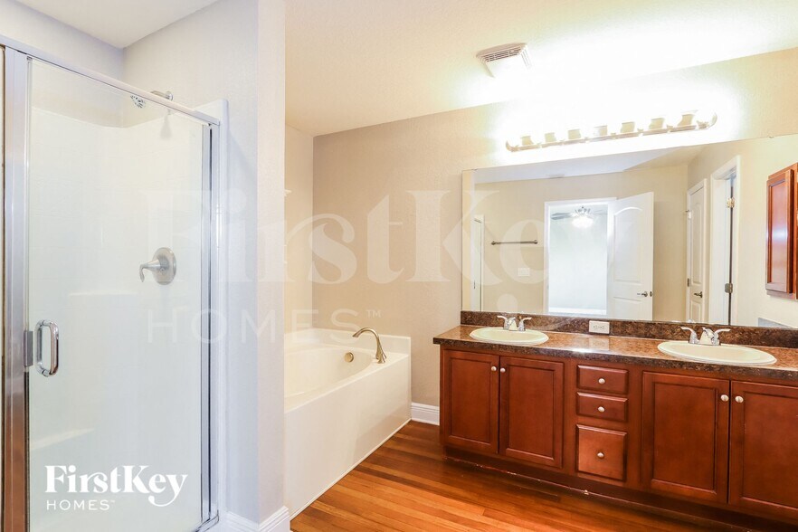 Building Photo - 14437 Barley Field Dr