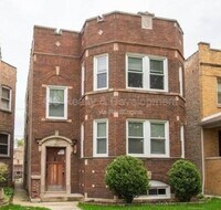 Building Photo - 3841 N Sawyer Ave