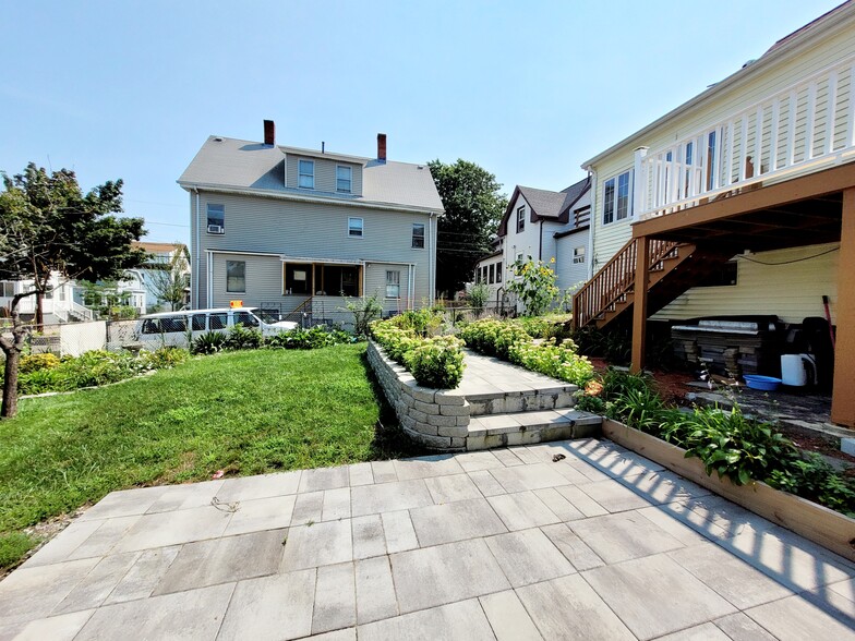 Patio and Green Areas - 7 Wilson St