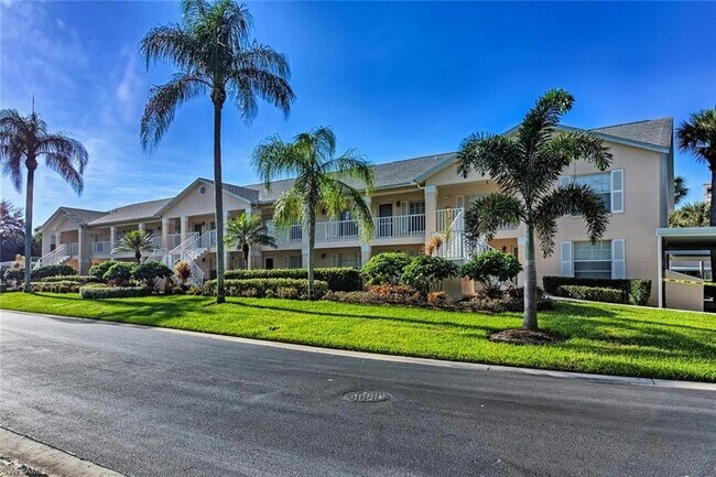 Building Photo - 774 Wiggins Lake Dr