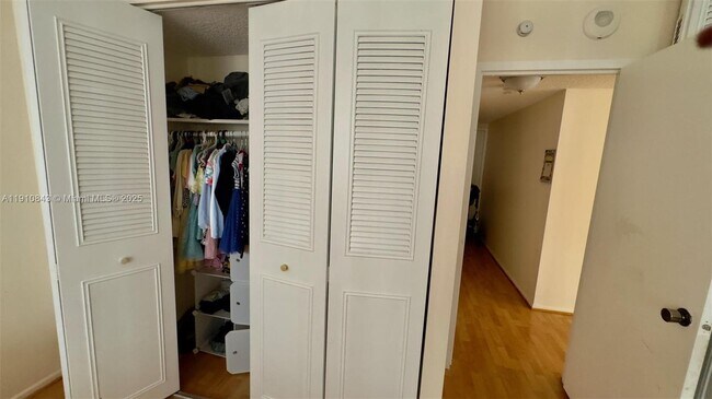 Building Photo - 230 174th St