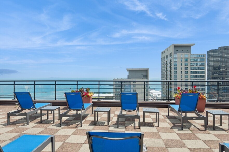 Building Photo - 401 E Ontario St