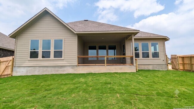 Building Photo - 530 Singing Creek