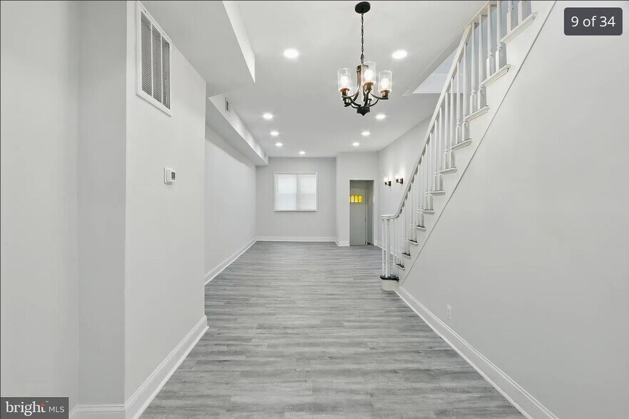 Building Photo - 118 S Conkling St