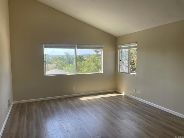 Building Photo - 2415 Levante St