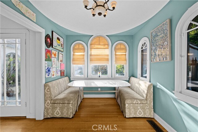 Building Photo - 1630 Warnall Ave