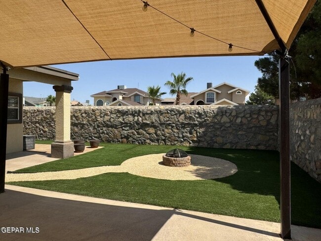 Building Photo - 3216 Tierra Palma Dr