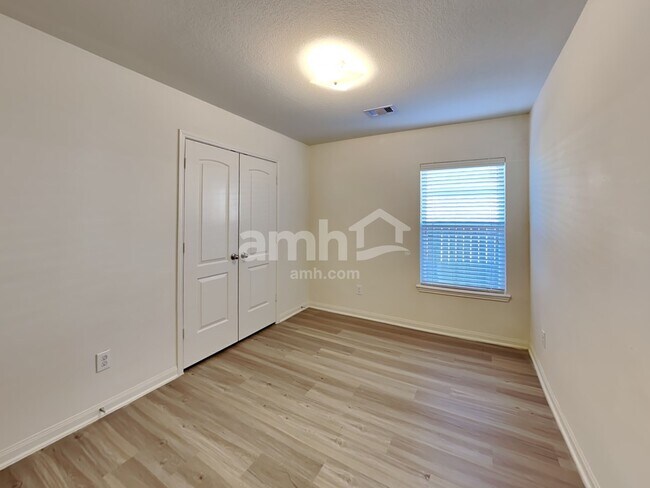 Building Photo - 21115 Baltic Rain Dr