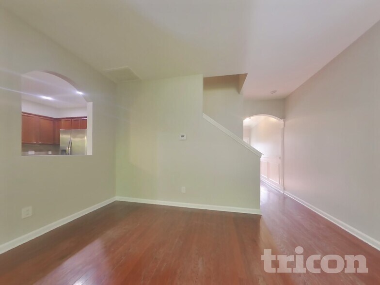 Building Photo - 127 Bethany Manor Dr