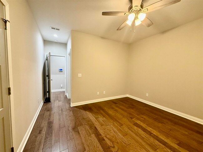 Building Photo - 8728 Stuart Farm Ave