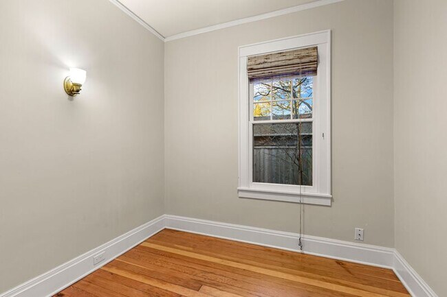 Building Photo - 5343 SE 44th Ave