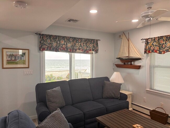 Building Photo - 20 Humarock Bch
