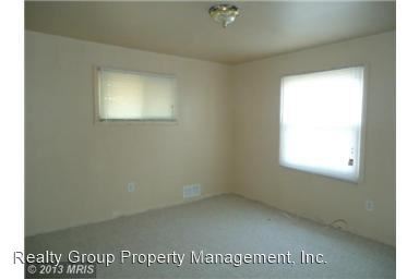 Building Photo - 4 br, 2 bath House - 1607 GRANDIN AVENUE