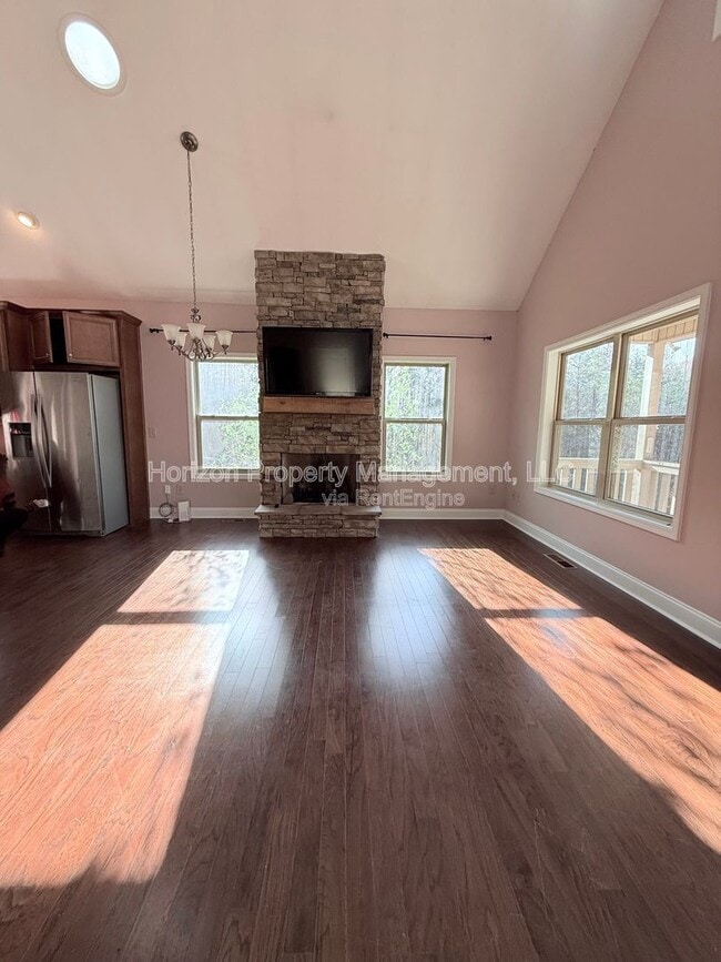 Building Photo - 1747 Duncan Bridge Rd