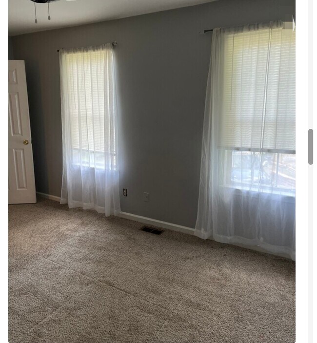 Upstairs Bedroom 1 (2 closets) - 1284 Scripps Ct SW