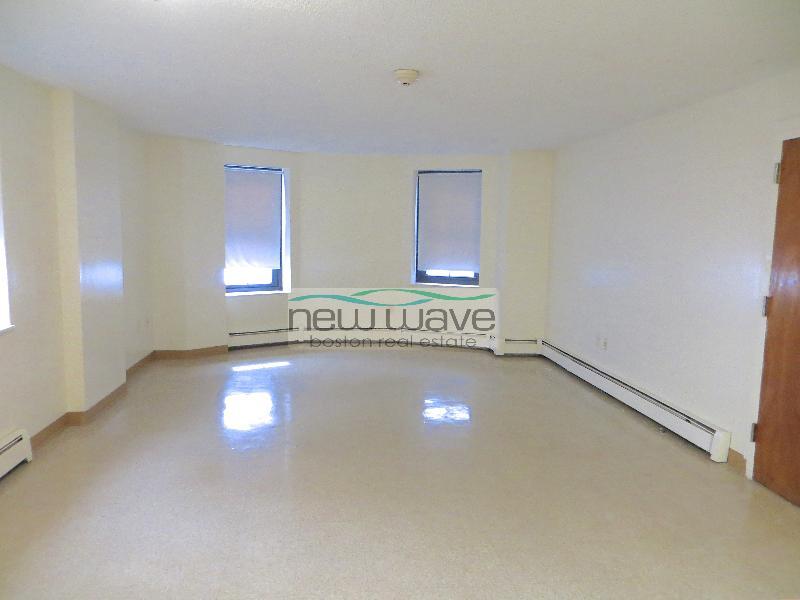 Building Photo - 586 Massachusetts Ave
