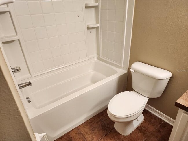 Building Photo - 15924 Fishhawk Creek Ln