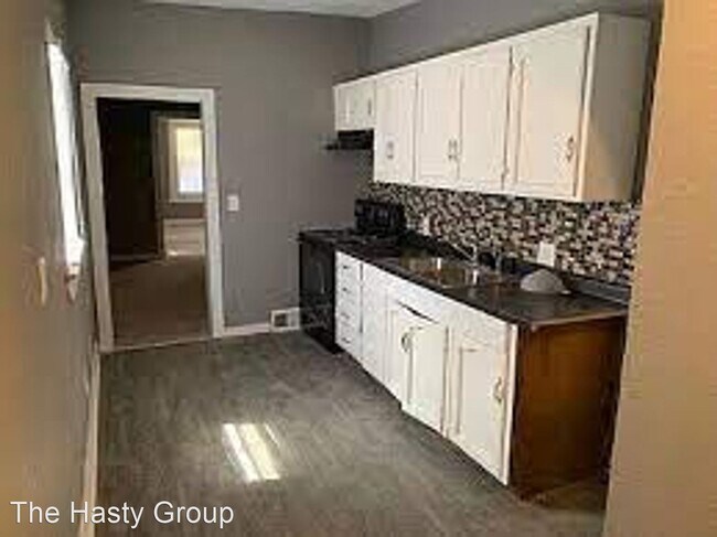 Building Photo - 2 br, 1 bath House - 1618 E 37th St