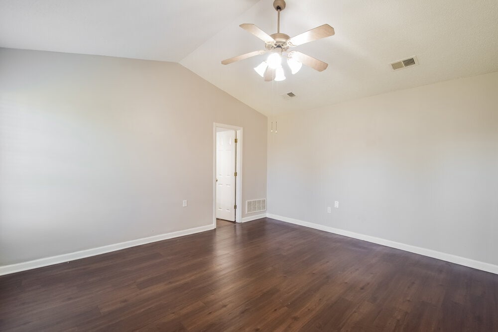 Building Photo - 1708 Cherry Creek Dr