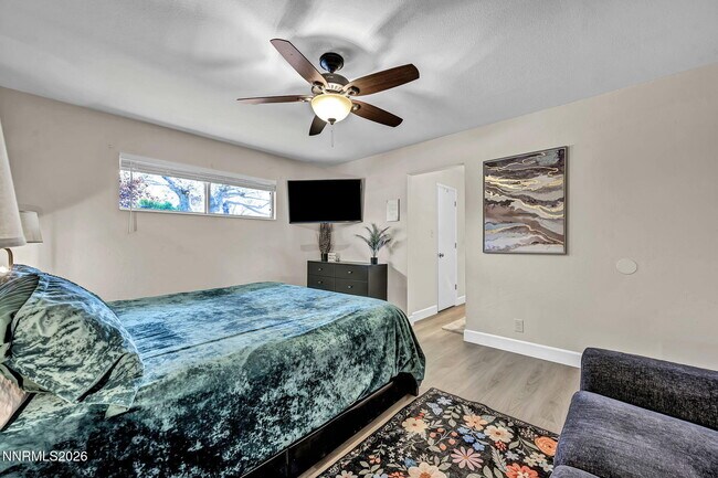 Building Photo - 1490 Foster Dr