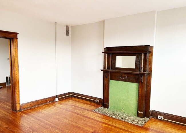 Building Photo - 3211 Jefferson Ave