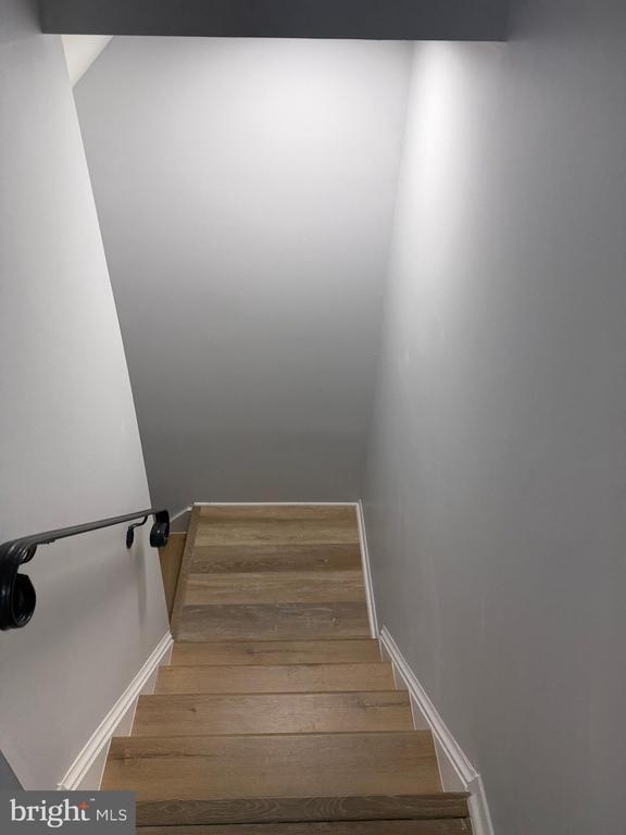 Building Photo - 11573 Sullnick Way