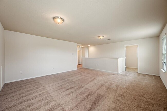 Building Photo - 2033 Mottey St