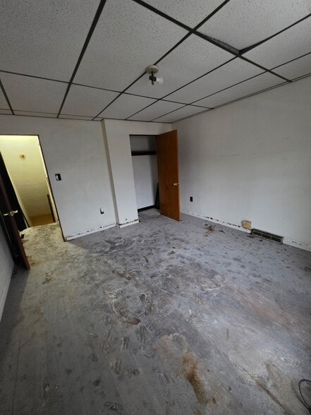 Bedroom # 1 - 33 Fleetwood St