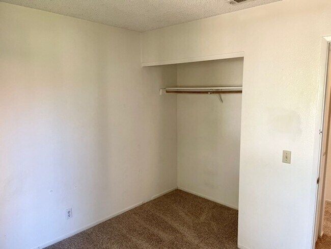 Building Photo - 1388 Cavalier Ln