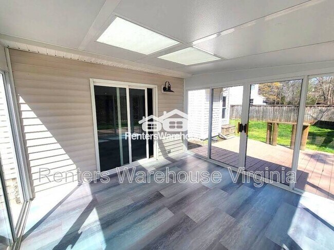 Building Photo - 2135 Sunset Maple Ln