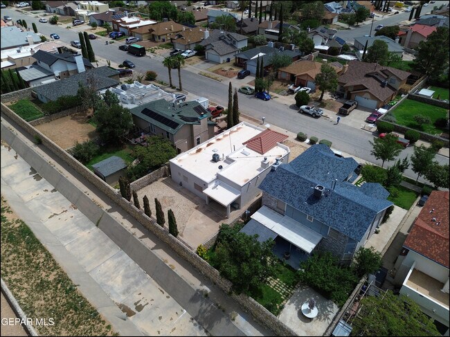 Building Photo - 11109 Loma Grande Dr