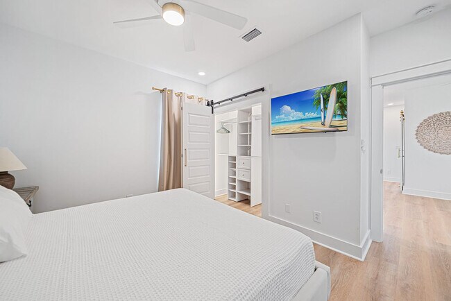 Building Photo - 20 St Francis Dr S