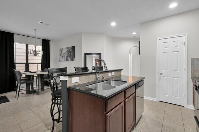 Building Photo - 3607 Cedar Flats Ln