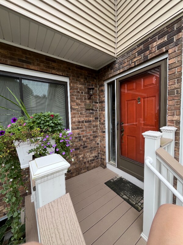 Building Photo - 62 Fox Run Ct