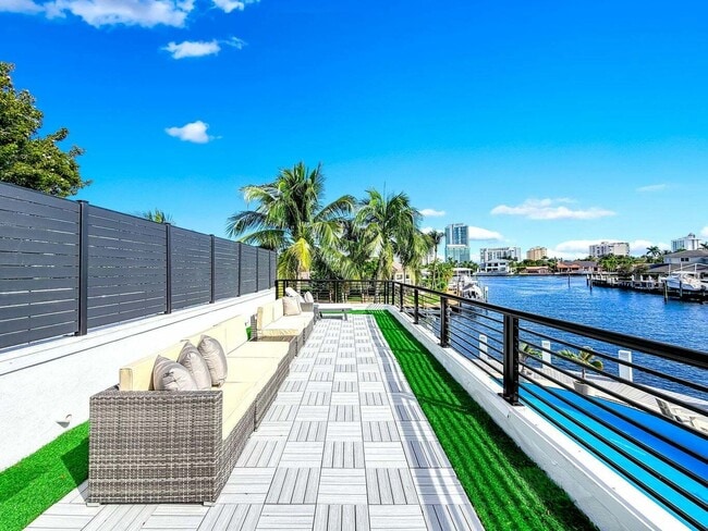 Building Photo - 2628 SE 10th St