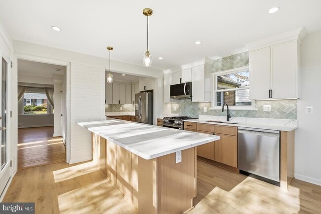 Building Photo - 2809 Pierpont St